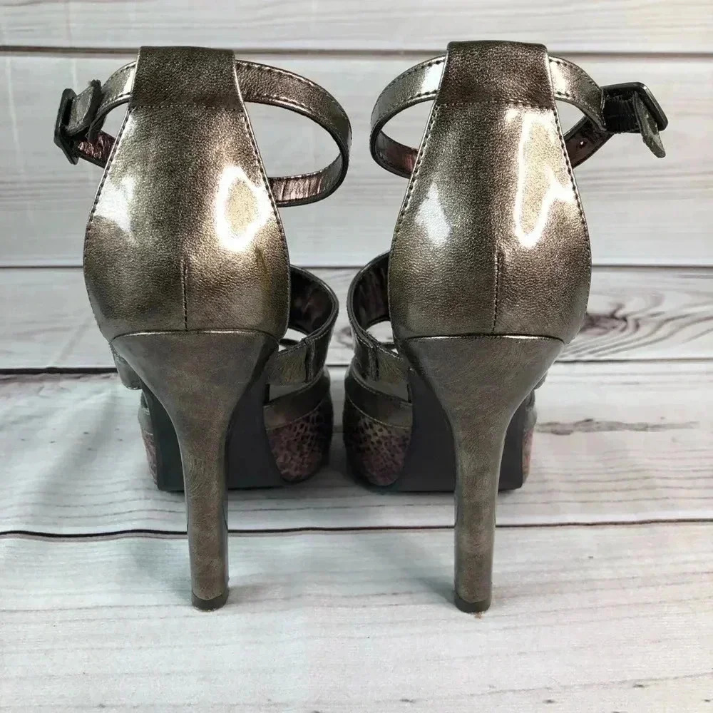 Delicious‎ Brass Metallic Heels Opn Toe Ankle Strap - Picture 3 of 8
